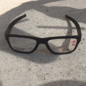 Oakley spectacles/glasses “Marshall MNP”
